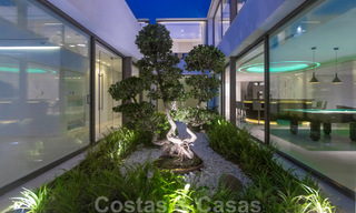 Move-in ready luxury modern villa for sale with stunning views in La Quinta, a golf community in Marbella - Benahavís 801075 