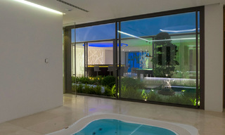 Move-in ready luxury modern villa for sale with stunning views in La Quinta, a golf community in Marbella - Benahavís 801082 