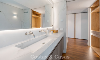 Spacious luxury apartment for sale in a prestigious complex on Marbella’s Golden Mile 801370 