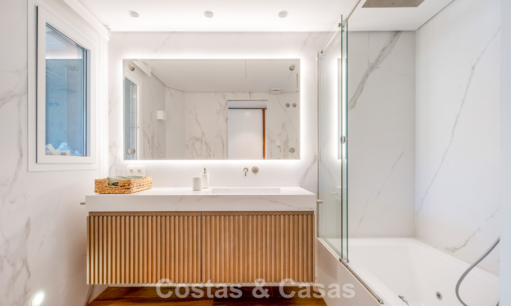 Spacious luxury apartment for sale in a prestigious complex on Marbella’s Golden Mile 801375
