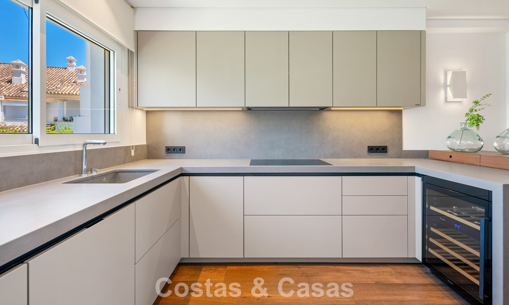Spacious luxury apartment for sale in a prestigious complex on Marbella’s Golden Mile 801385