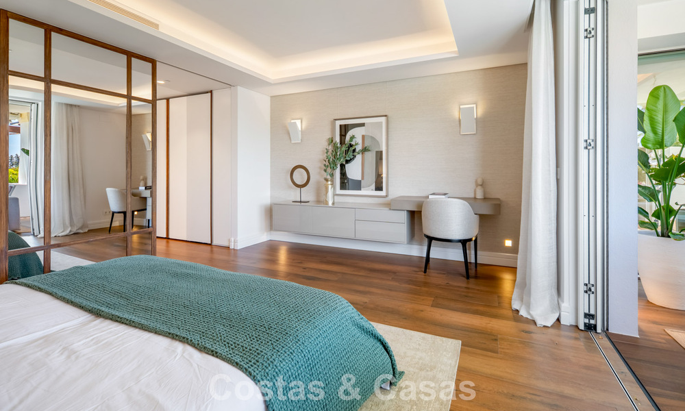 Spacious luxury apartment for sale in a prestigious complex on Marbella’s Golden Mile 801410