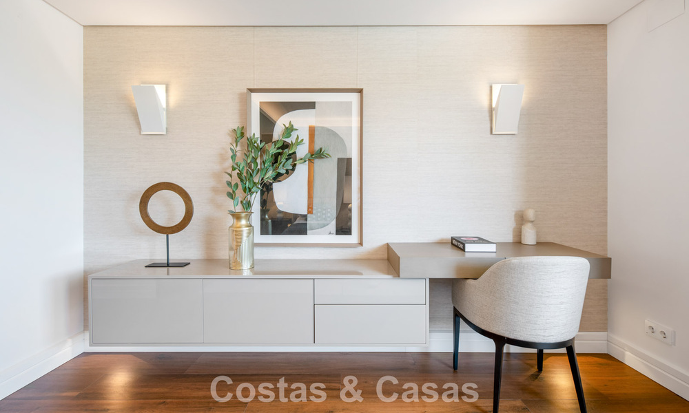 Spacious luxury apartment for sale in a prestigious complex on Marbella’s Golden Mile 801411