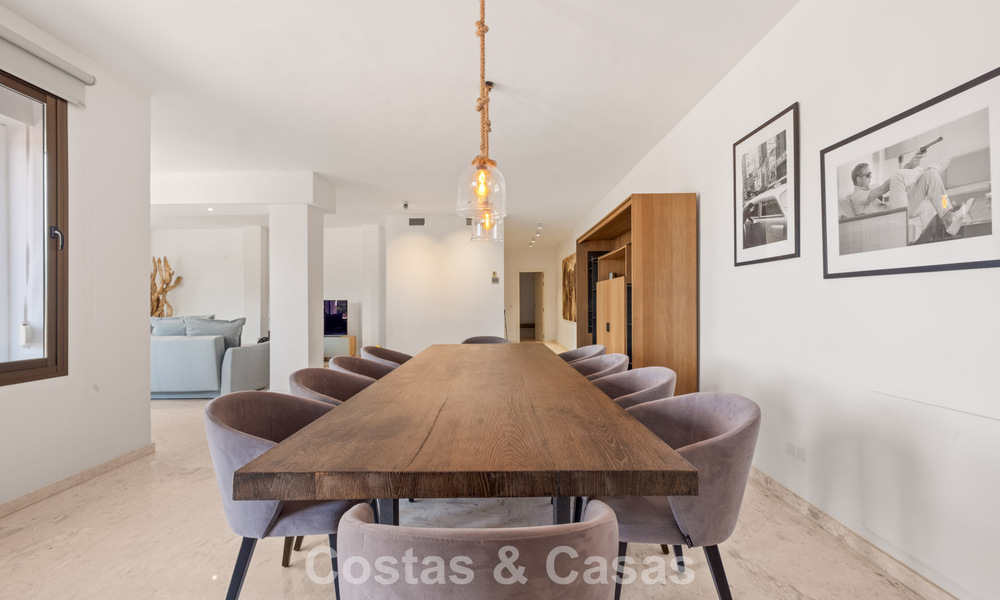 Spacious apartment with huge private garden and stunning views for sale East of Marbella 801416