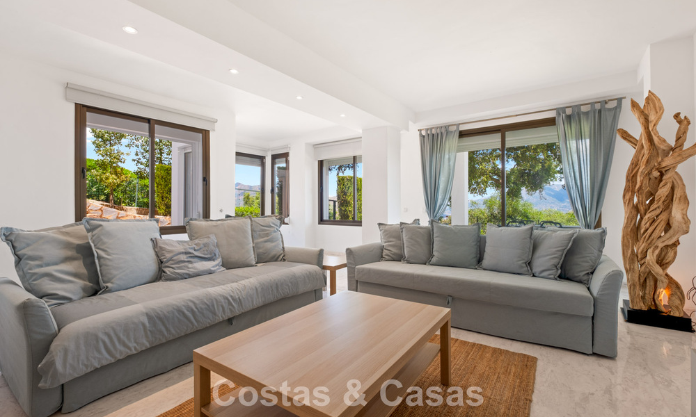 Spacious apartment with huge private garden and stunning views for sale East of Marbella 801429