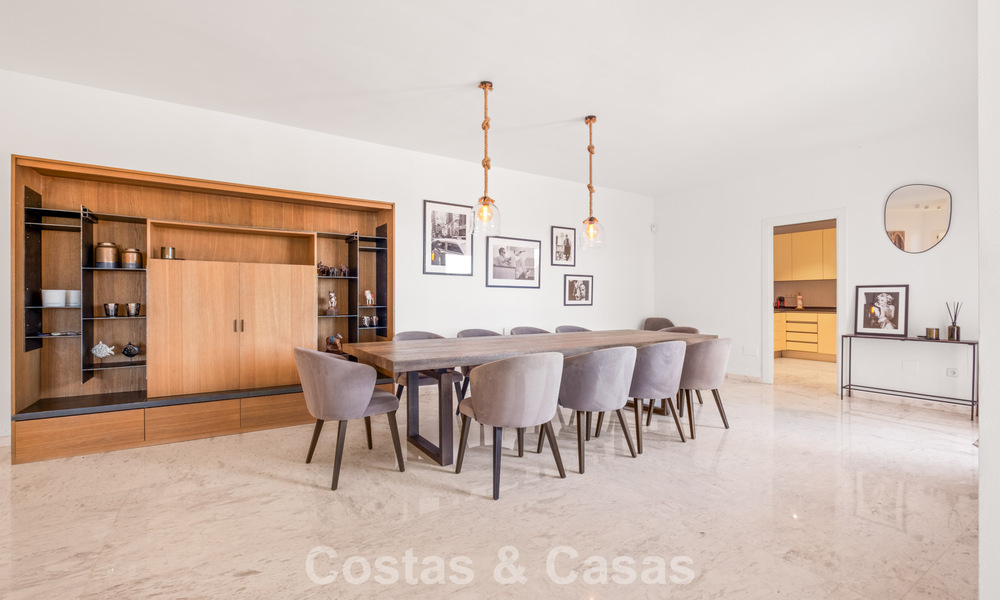 Spacious apartment with huge private garden and stunning views for sale East of Marbella 801432