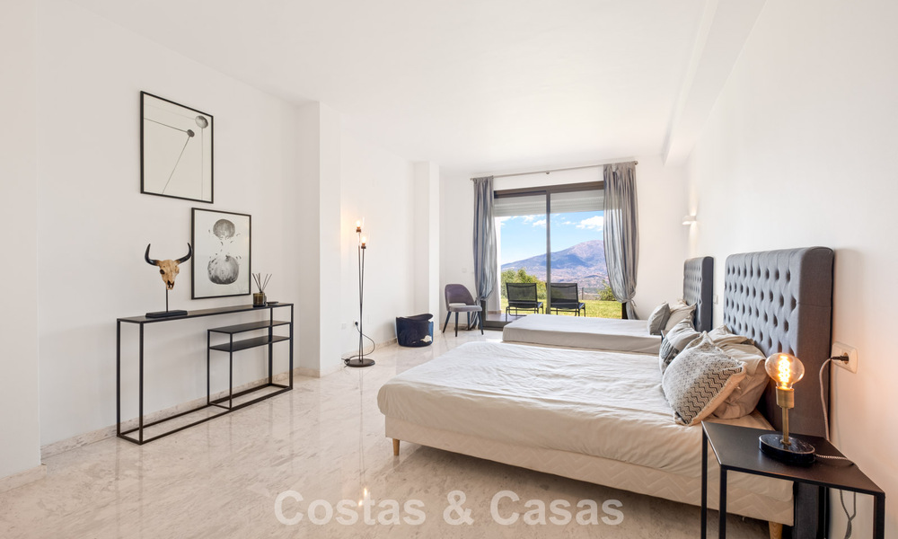 Spacious apartment with huge private garden and stunning views for sale East of Marbella 801442