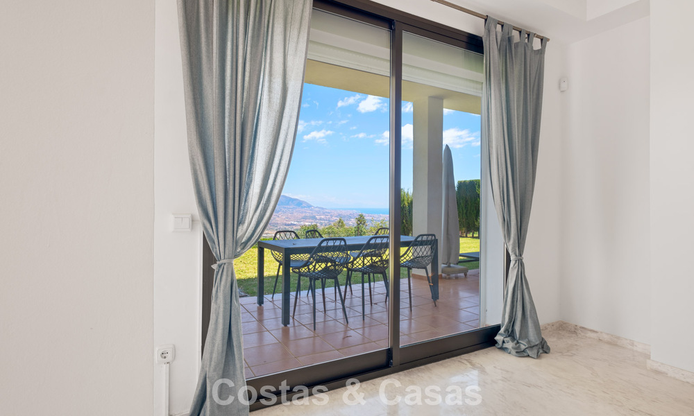 Spacious apartment with huge private garden and stunning views for sale East of Marbella 801446