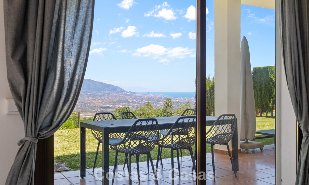 Spacious apartment with huge private garden and stunning views for sale East of Marbella 801447