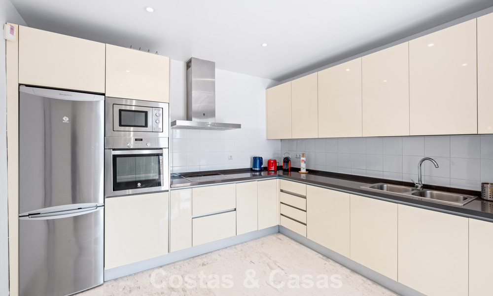 Spacious apartment with huge private garden and stunning views for sale East of Marbella 801450