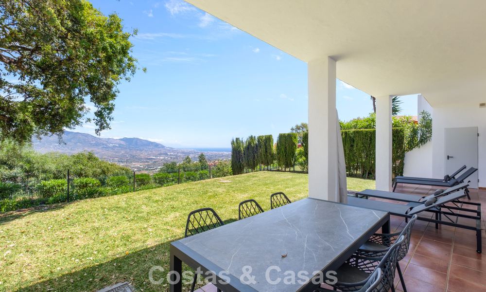 Spacious apartment with huge private garden and stunning views for sale East of Marbella 801453