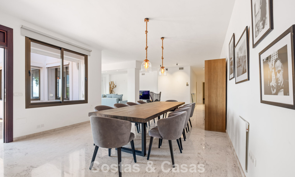 Spacious apartment with huge private garden and stunning views for sale East of Marbella 801457