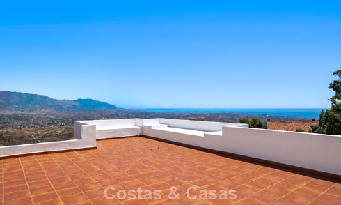 Spacious penthouse with panoramic views for sale East of Marbella town centre 801487