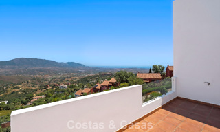 Spacious, modern penthouse with panoramic views for sale East of Marbella 801488 