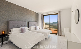 Spacious, modern penthouse with panoramic views for sale East of Marbella 801520 