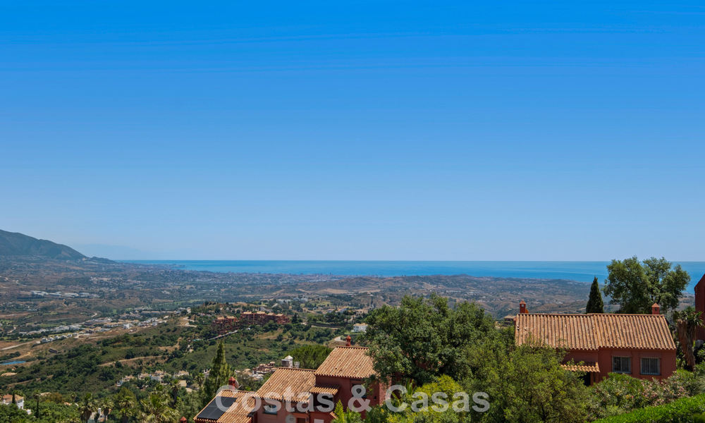 Spacious, modern penthouse with panoramic views for sale East of Marbella 801529