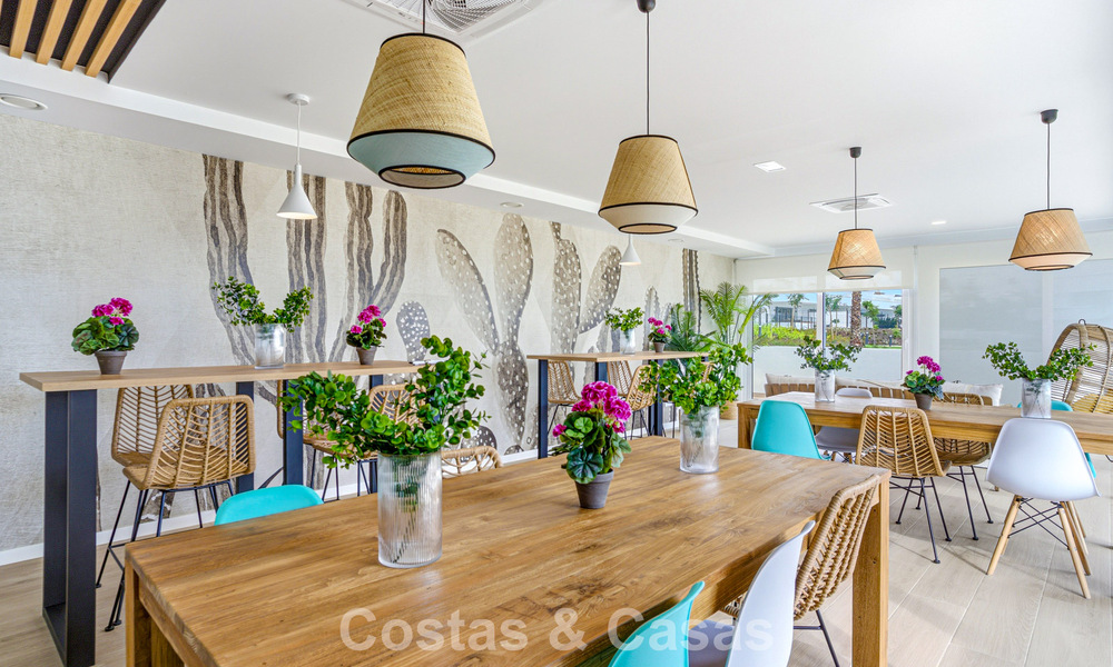 Brand-new luxury apartment for sale at walking distance to the beach on the New Golden Mile between Marbella and Estepona 801541