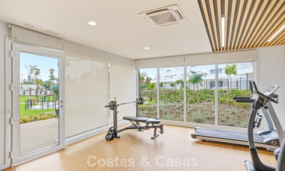 Brand-new luxury apartment for sale at walking distance to the beach on the New Golden Mile between Marbella and Estepona 801543