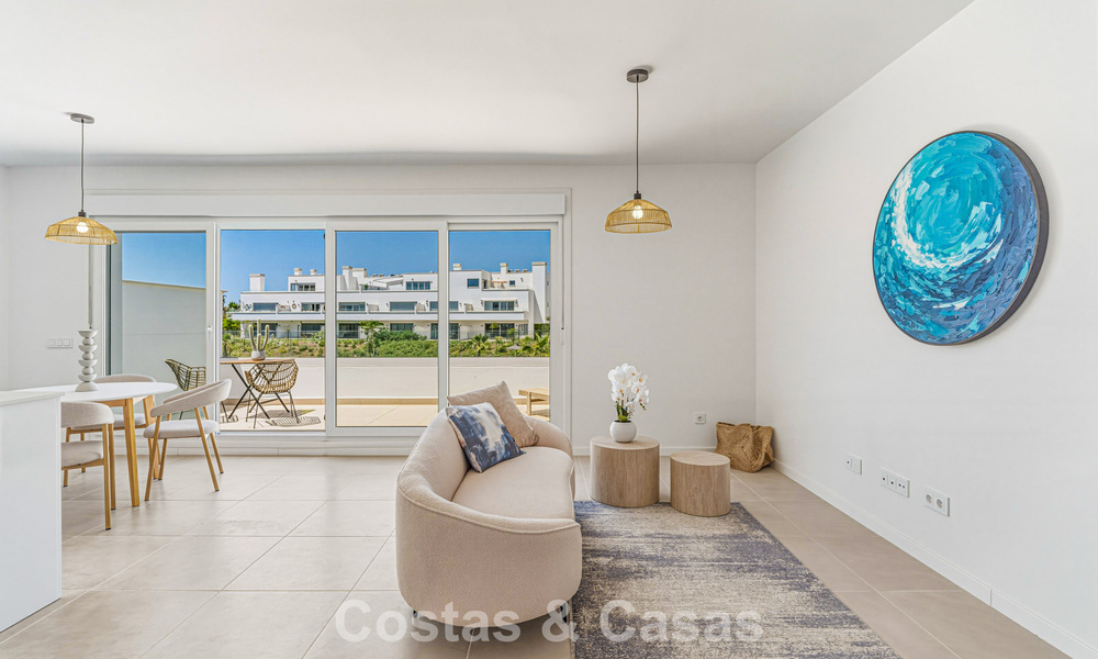Brand-new luxury apartment for sale at walking distance to the beach on the New Golden Mile between Marbella and Estepona 801548