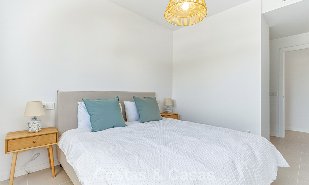 Brand-new luxury apartment for sale at walking distance to the beach on the New Golden Mile between Marbella and Estepona 801552