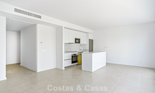 Brand-new luxury apartment for sale at walking distance to the beach on the New Golden Mile between Marbella and Estepona 801557 