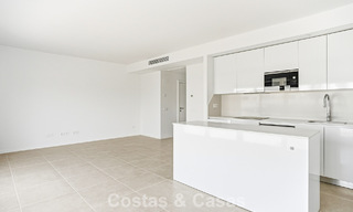 Brand-new luxury apartment for sale at walking distance to the beach on the New Golden Mile between Marbella and Estepona 801558 
