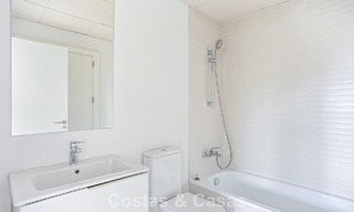 Brand-new luxury apartment for sale at walking distance to the beach on the New Golden Mile between Marbella and Estepona 801567 