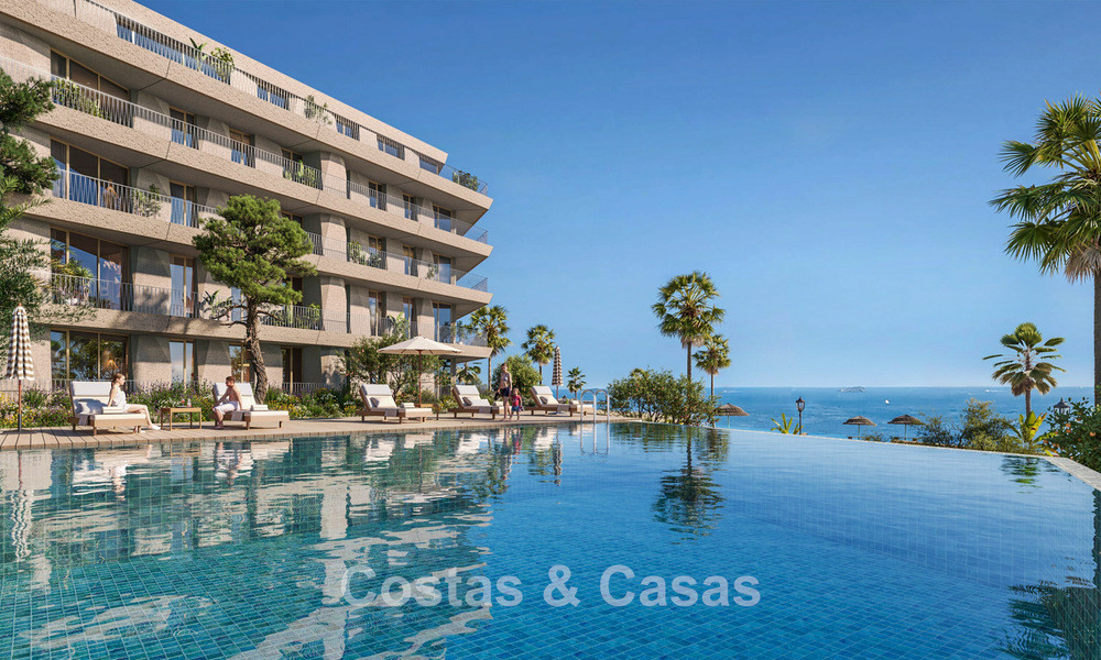 New boutique apartments for sale in a frontline beach complex in La Duquesa, Manilva, Costa del Sol 801603