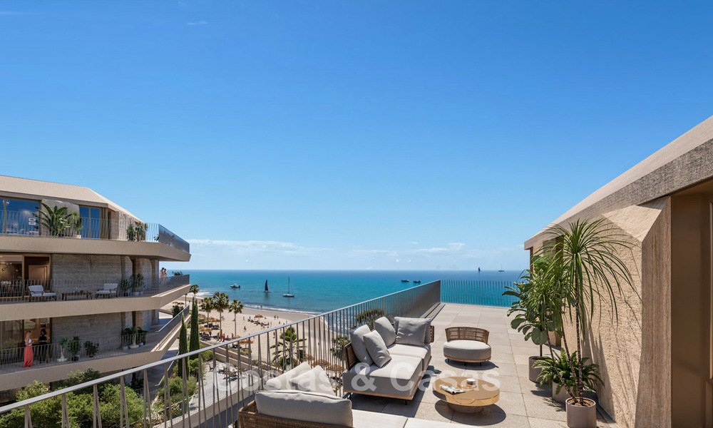 New boutique apartments for sale in a frontline beach complex in La Duquesa, Manilva, Costa del Sol 801605