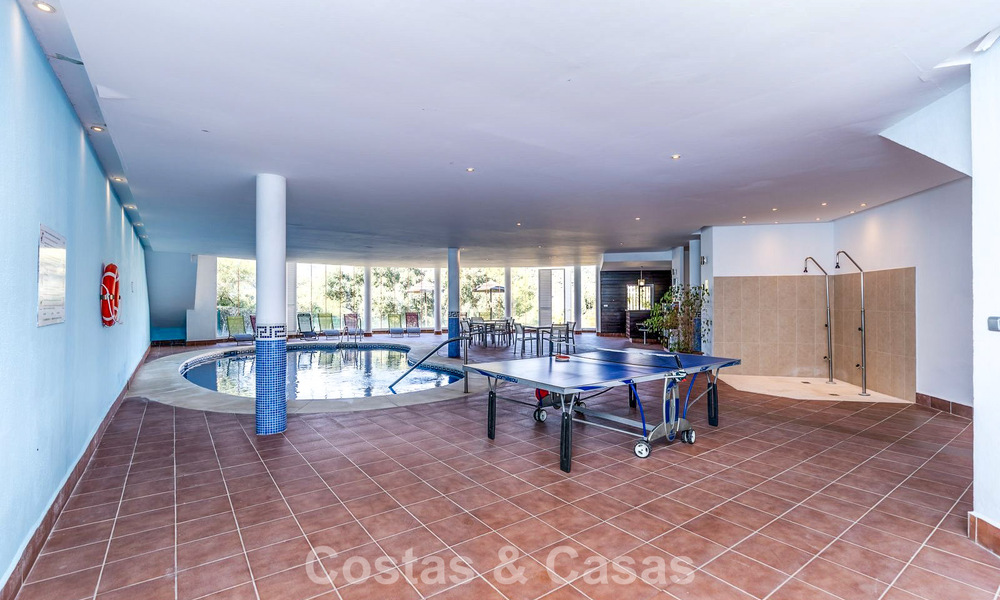Spacious 4-bedroom apartment with panoramic views for sale in the hills of Marbella - Benahavís 801711