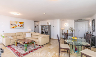 Spacious 4-bedroom apartment with panoramic views for sale in the hills of Marbella - Benahavís 801722 