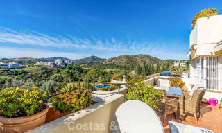 Spacious 4-bedroom apartment with panoramic views for sale in the hills of Marbella - Benahavís 801736 