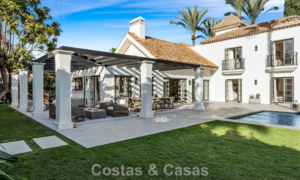 Elegant villa with french provençal influences for sale in prestigious Nueva Andalucía, Marbella 801754