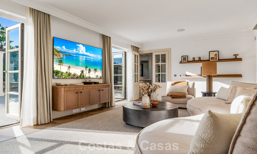 Elegant villa with french provençal influences for sale in prestigious Nueva Andalucía, Marbella 801756