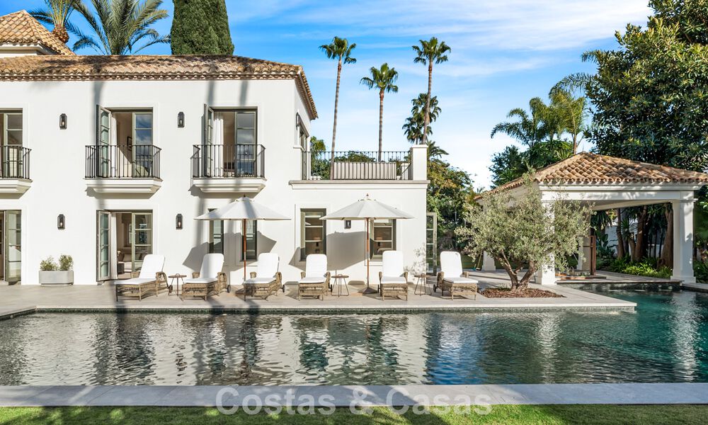 Elegant villa with french provençal influences for sale in prestigious Nueva Andalucía, Marbella 801768