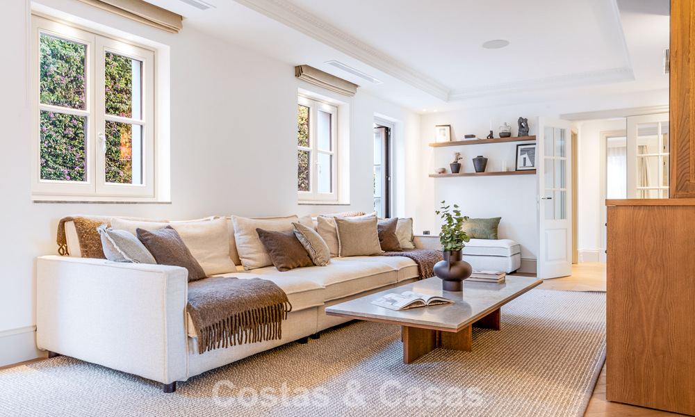 Elegant villa with french provençal influences for sale in prestigious Nueva Andalucía, Marbella 801787