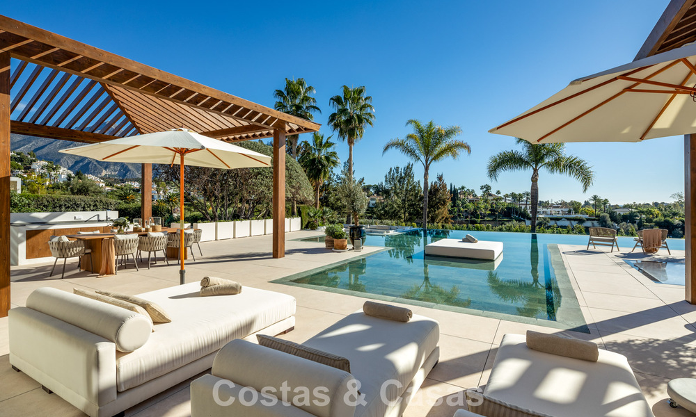 Contemporary mediterranean luxury villa for sale, frontline golf in a prestigious golf community of Nueva Andalucía, Marbella 801912