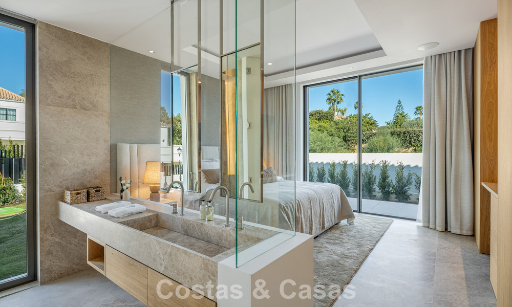 Contemporary mediterranean luxury villa for sale, frontline golf in a prestigious golf community of Nueva Andalucía, Marbella 801913