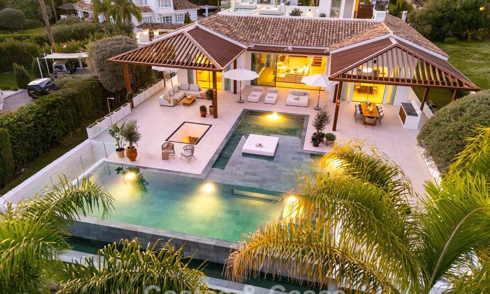 Contemporary mediterranean luxury villa for sale, frontline golf in a prestigious golf community of Nueva Andalucía, Marbella 801939