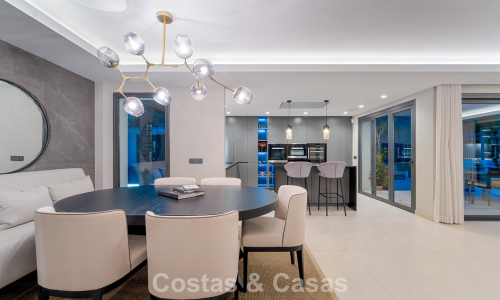 Modern luxury villa with heated swimming pool for sale in Nueva Andalucía's Golf Valley, Marbella 801950