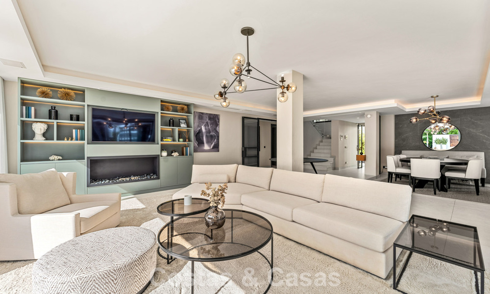 Modern luxury villa with heated swimming pool for sale in Nueva Andalucía's Golf Valley, Marbella 801970
