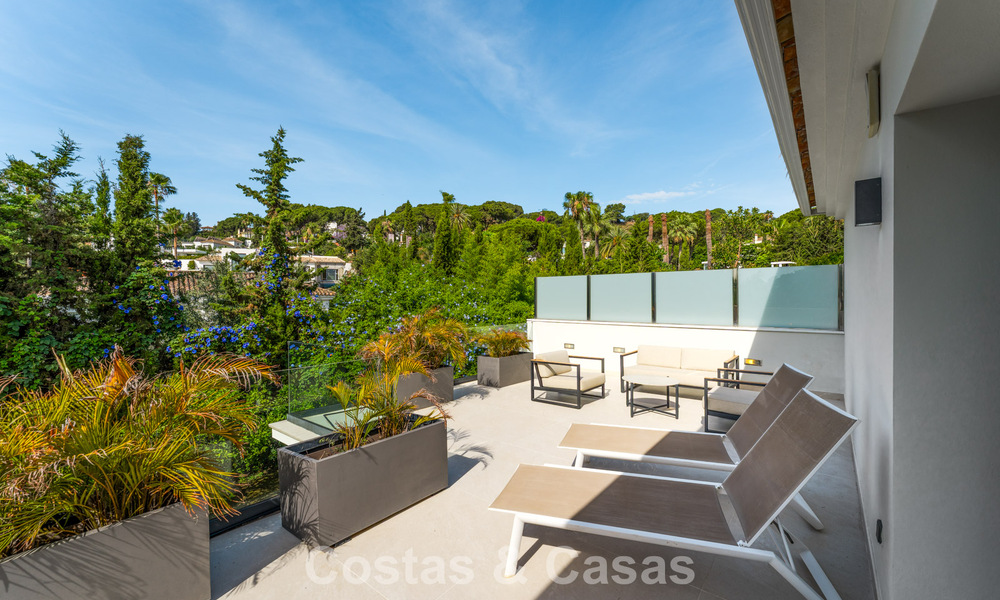 Modern luxury villa with heated swimming pool for sale in Nueva Andalucía's Golf Valley, Marbella 801992