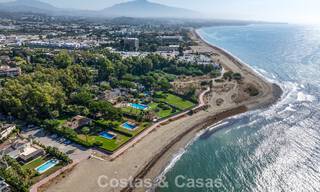 Beachfront renovation villa with exceptional potential for sale on the new golden mile between Marbella and Estepona 802014 