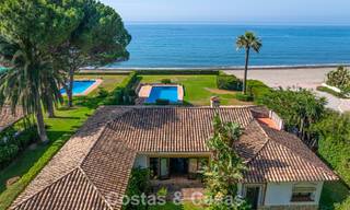 Beachfront renovation villa with exceptional potential for sale on the new golden mile between Marbella and Estepona 802021 