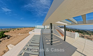 Contemporary new-build apartments with panoramic sea views for sale close to Elviria, East Marbella 802028 