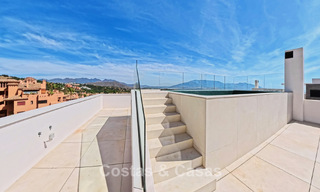 Contemporary new-build apartments with panoramic sea views for sale close to Elviria, East Marbella 802037 
