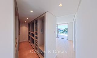 Contemporary new-build apartments with panoramic sea views for sale close to Elviria, East Marbella 802041 