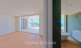 Contemporary new-build apartments with panoramic sea views for sale close to Elviria, East Marbella 802043 