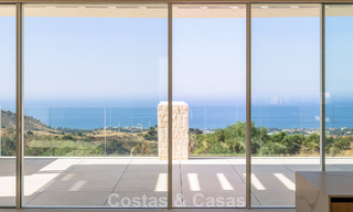 Contemporary new-build apartments with panoramic sea views for sale close to Elviria, East Marbella 802051 