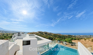 Contemporary new-build apartments with panoramic sea views for sale close to Elviria, East Marbella 802058 